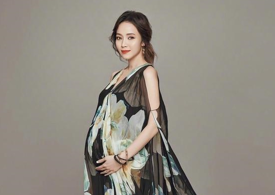 39岁侯佩岑晒孕照,高龄产妇注意事项有哪些?